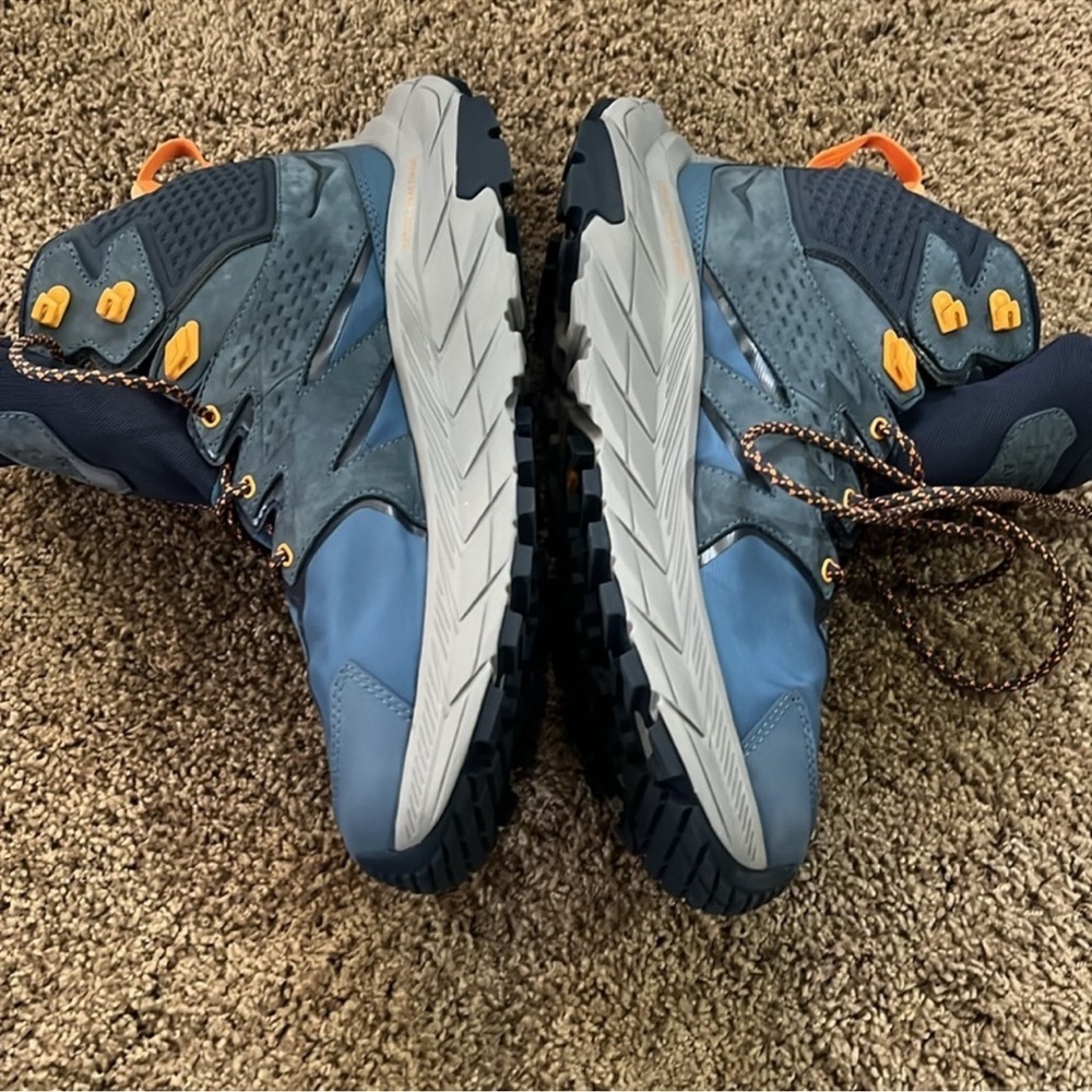 HOKA ONE ANACAPA MID GTX BOOTS - Picture 3 of 8